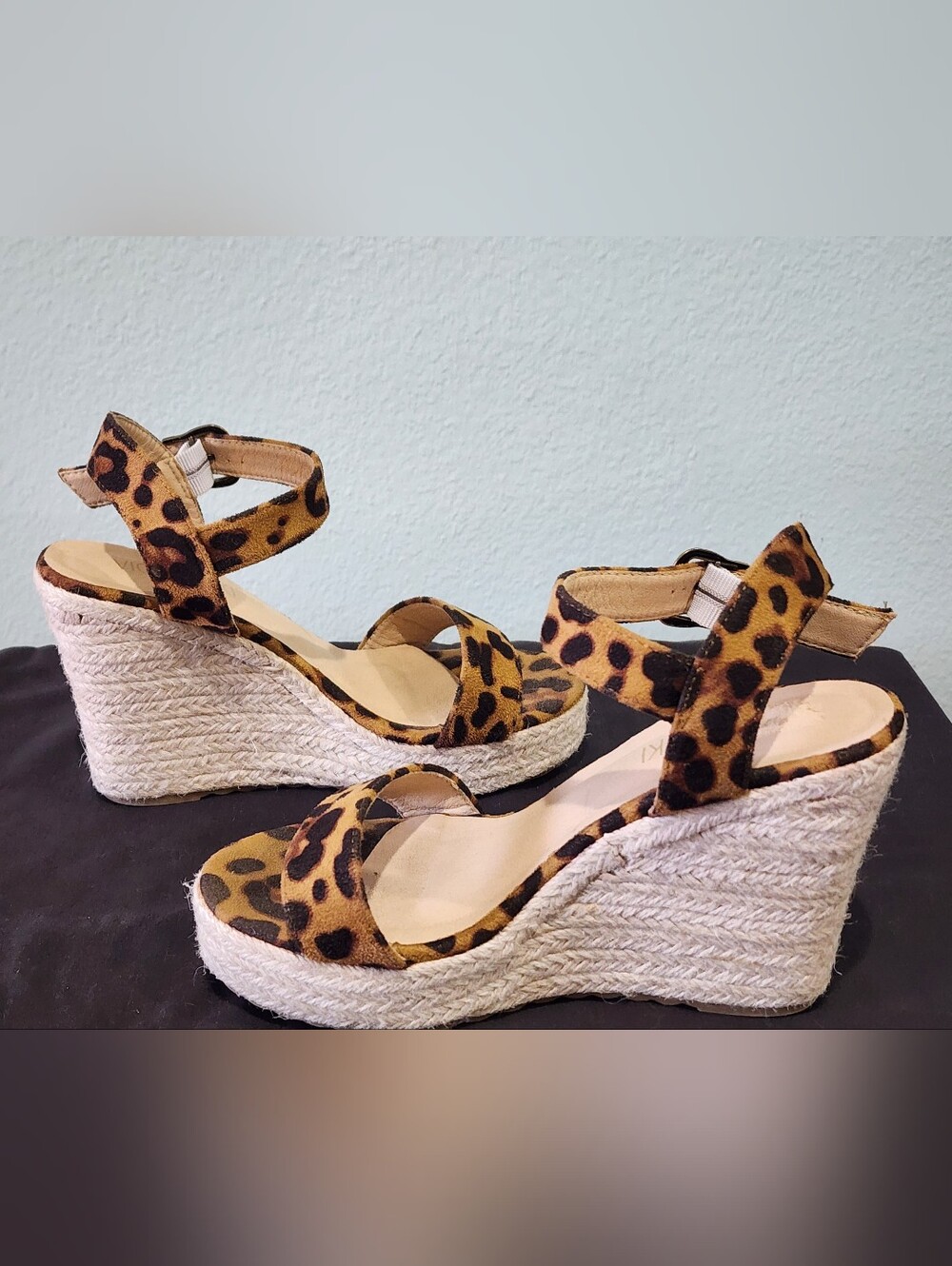 VICKI·VICKI | Leopard Print Platform Wedge Sandal | U.S. Women's 8.5/EU 39 - Picture 5 of 13